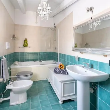 Apartment Casa Brilde, Con Piscina Salo